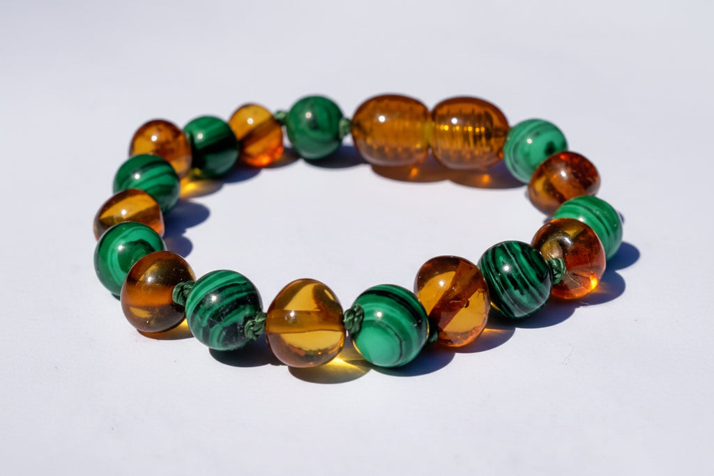 Bracelet Ambre bébé et pierres fines