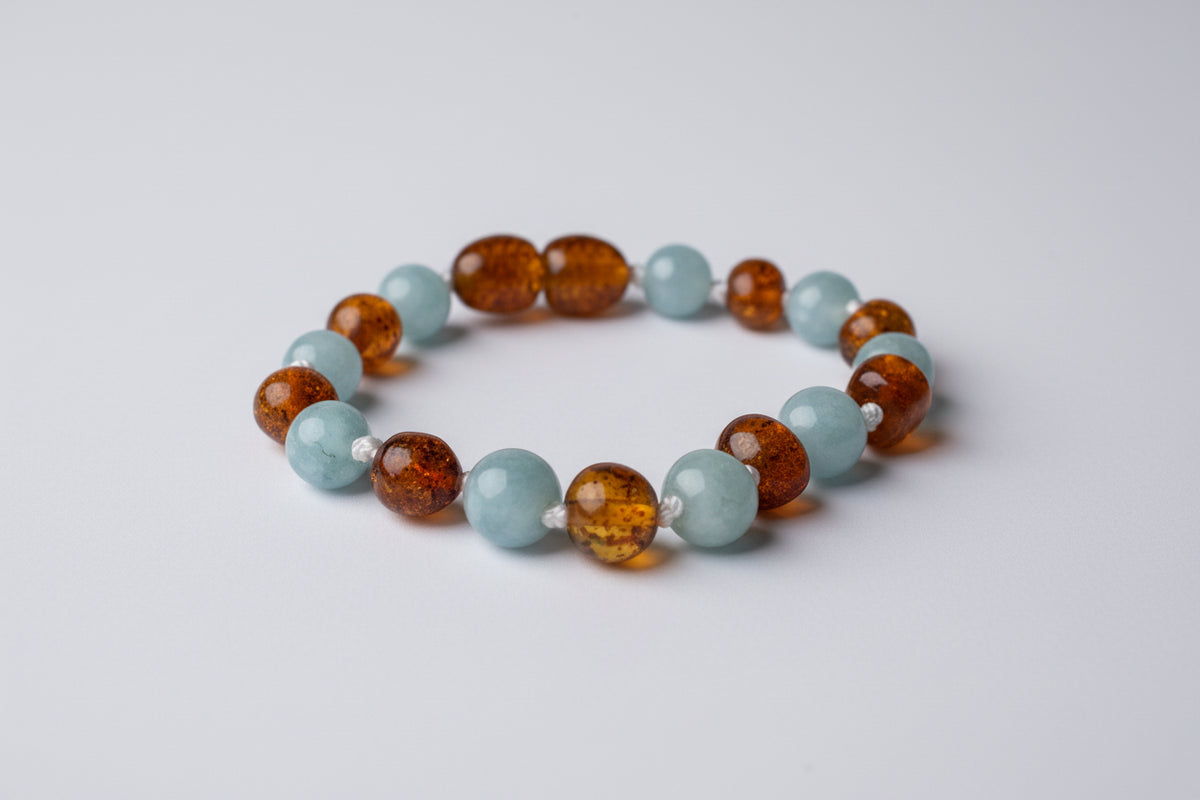 Bracelet Ambre bébé et pierres fines